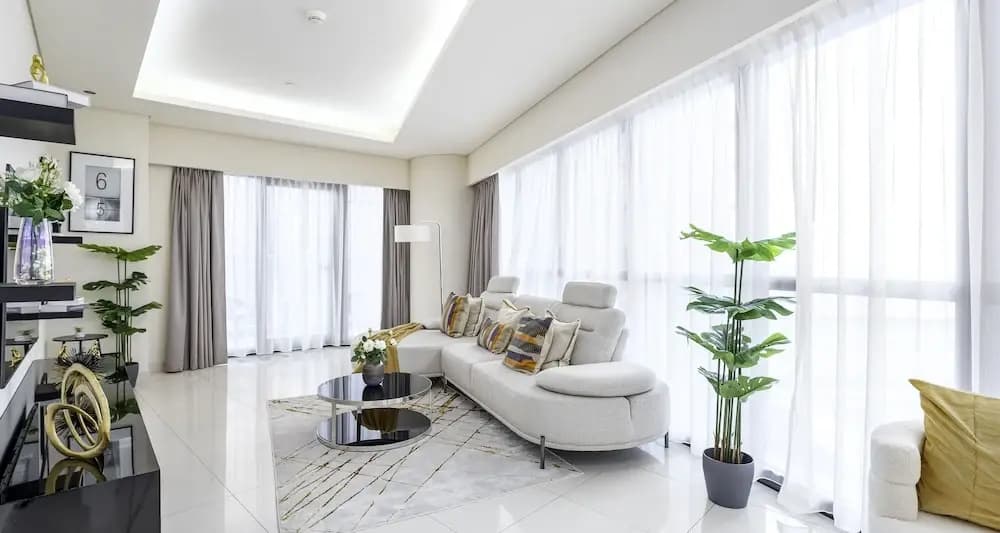 Glamorous 2BR in Damac Paramount Tower - photo 1