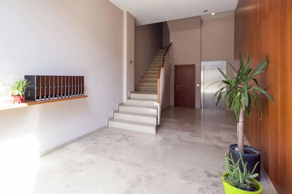 Inside Barcelona Apartments Mercat - photo 11