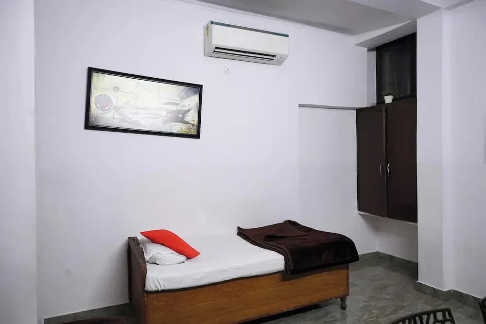 Surya inn - photo 42