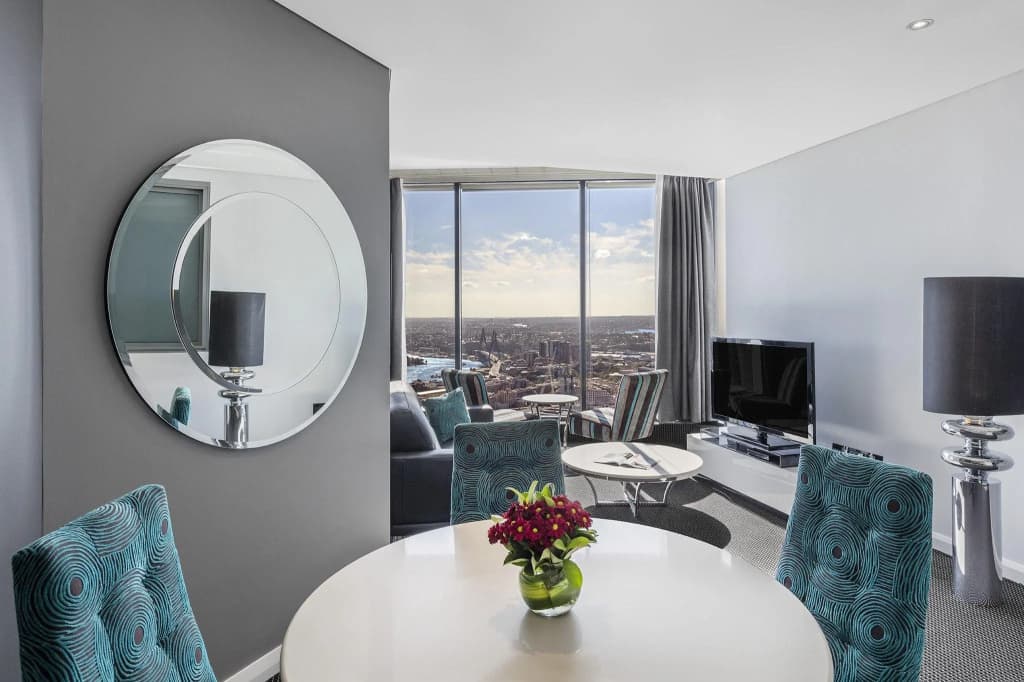 Meriton Suites World Tower - photo 3