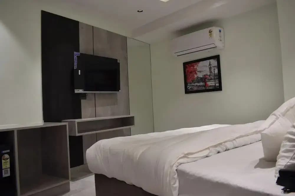 Hotel Sukoon - 2mins Connaught Place - photo 29