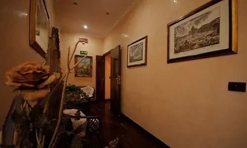 Royal House - photo 2