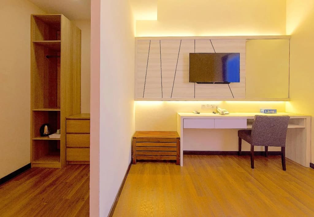 iStay Hotel - photo 6