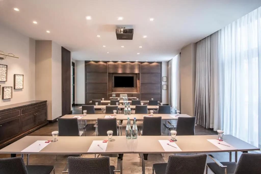 The Posthouse Berlin Potsdamer Platz Hotel — Leonardo Limited Edition - photo 6