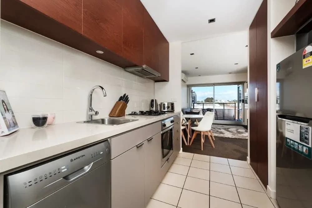 Melbourne Beachside Apartment - photo 6