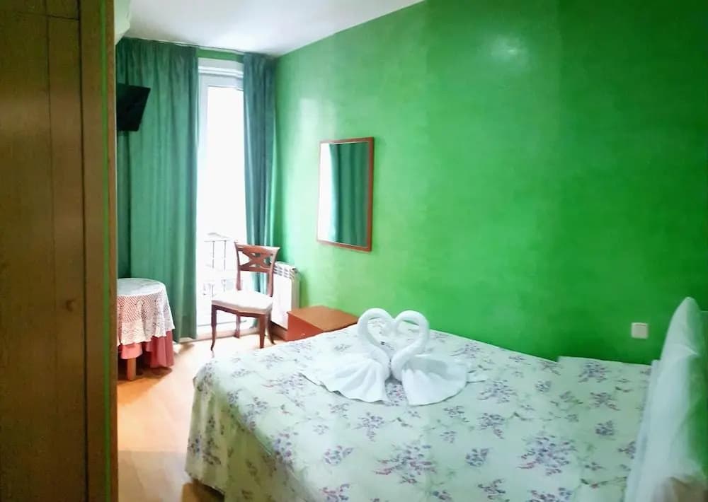 Hostal Naranjos - photo 12