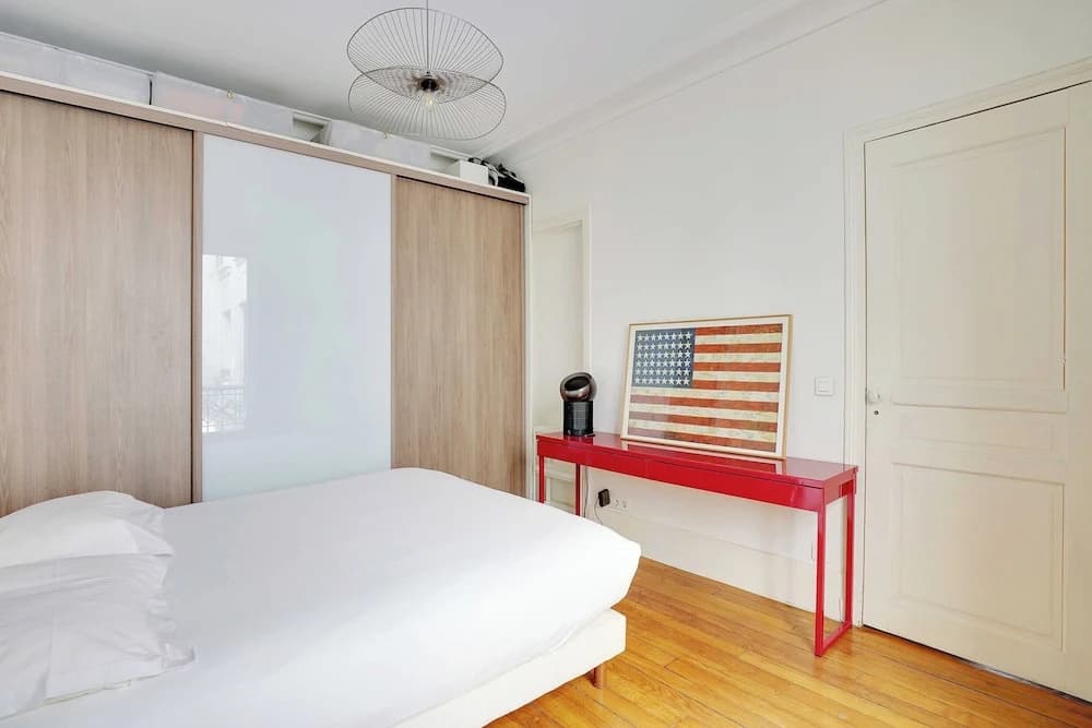 Charming Apartment- 2br-4p- Parc Monceau - photo 2