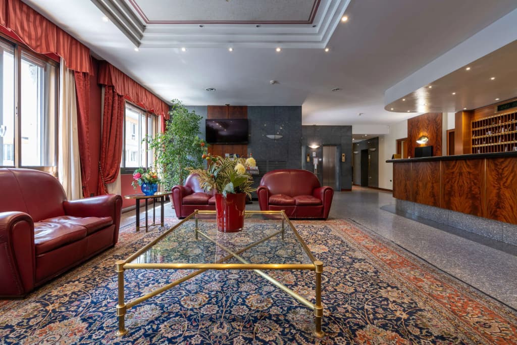 Crivi's Hotel - photo 13