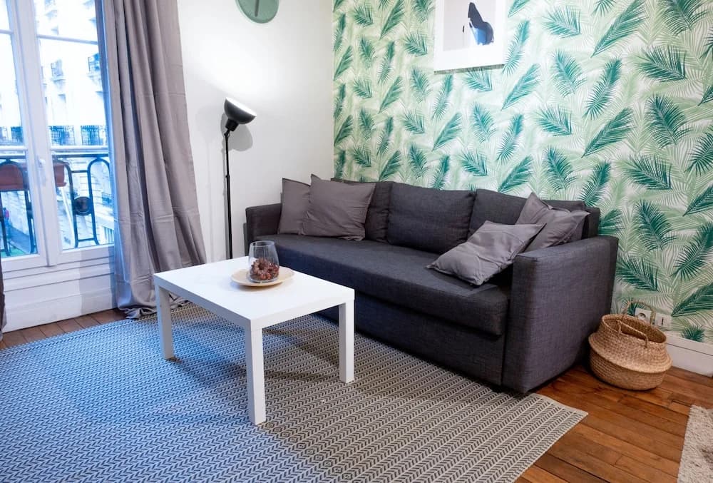 Chic & Spacious Flat at Tocqueville - photo 2