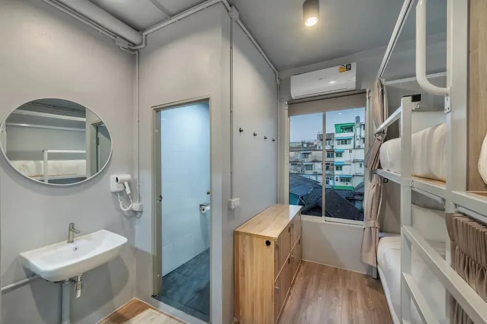 Ti Thong Hostel - photo 19