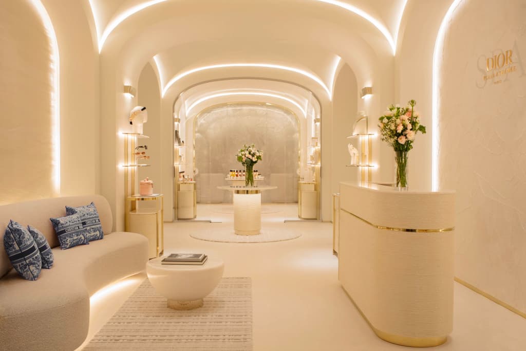 Plaza Athenee Hotel - photo 30