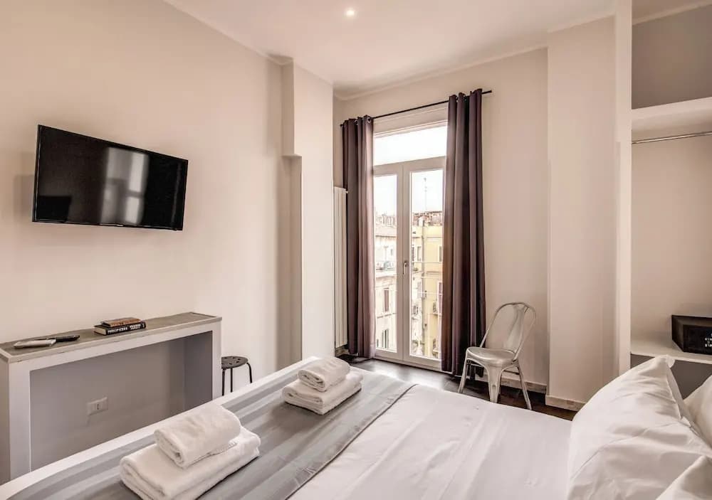 Floor 6 Boutique Rooms by DOT Suites - photo 4