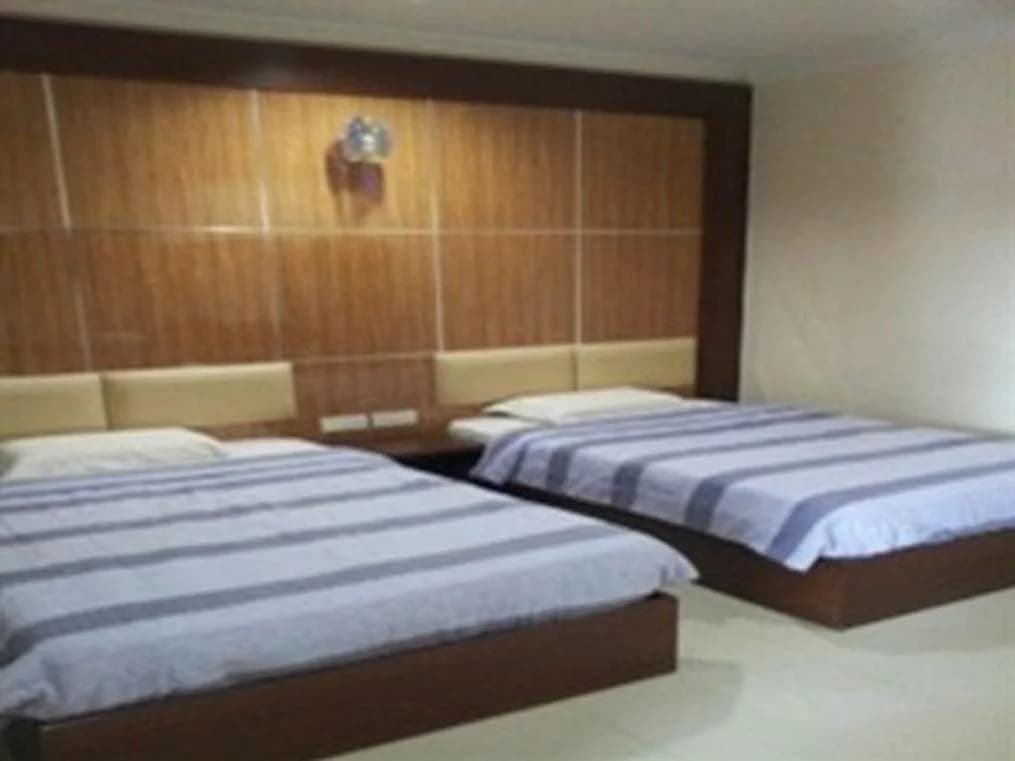 Admiral Hotel - photo 6