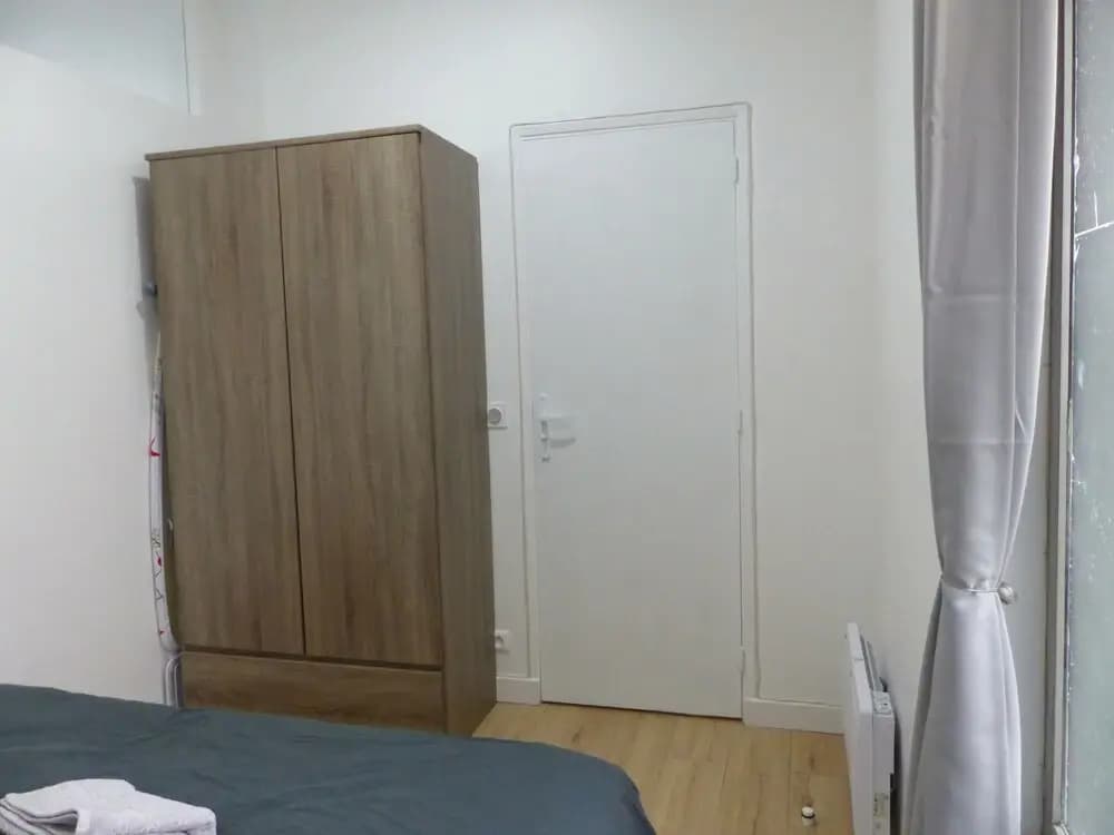 Rue Turgot Apartment - photo 4