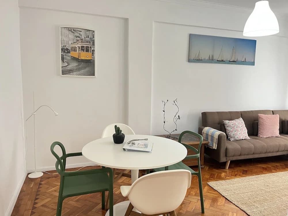 27 92 Campolide Apartment - photo 5