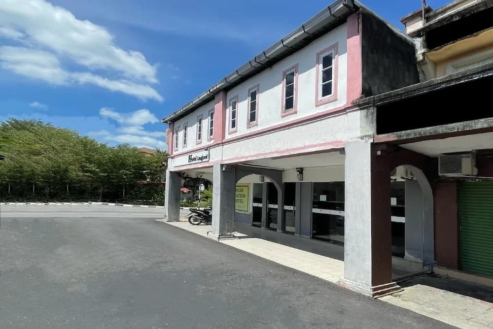 OYO 90324 Muar Station Hotel - photo 1