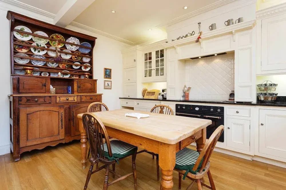 Veeve - Traditional Wimbledon Village - photo 13