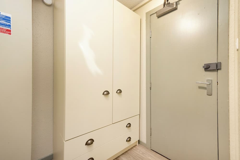 Meadow Court Apartments - photo 2