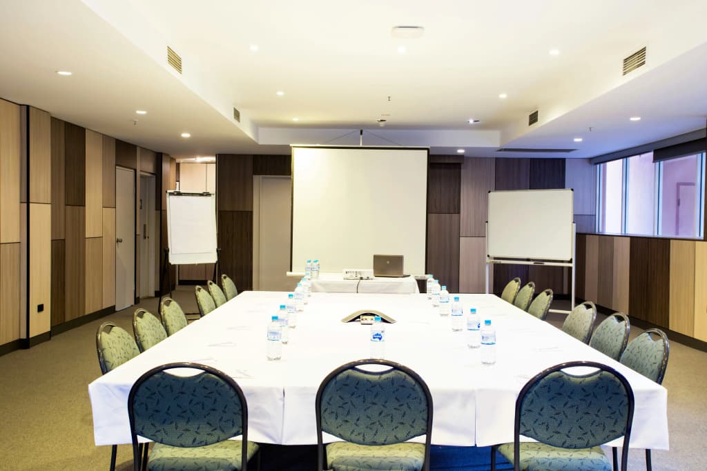 Metro Aspire Hotel, Sydney - photo 16