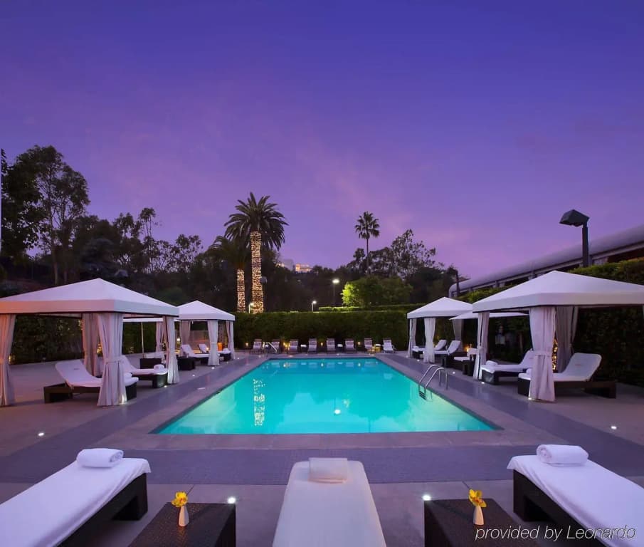 Luxe Sunset Boulevard Hotel - photo 17