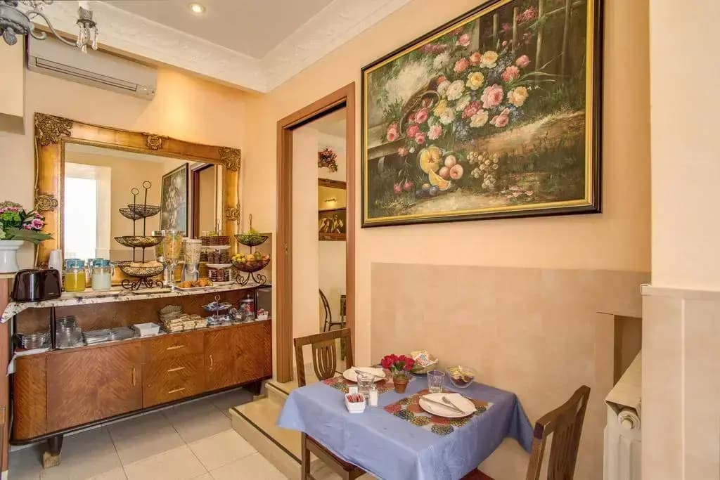 Hotel Caravaggio - photo 14