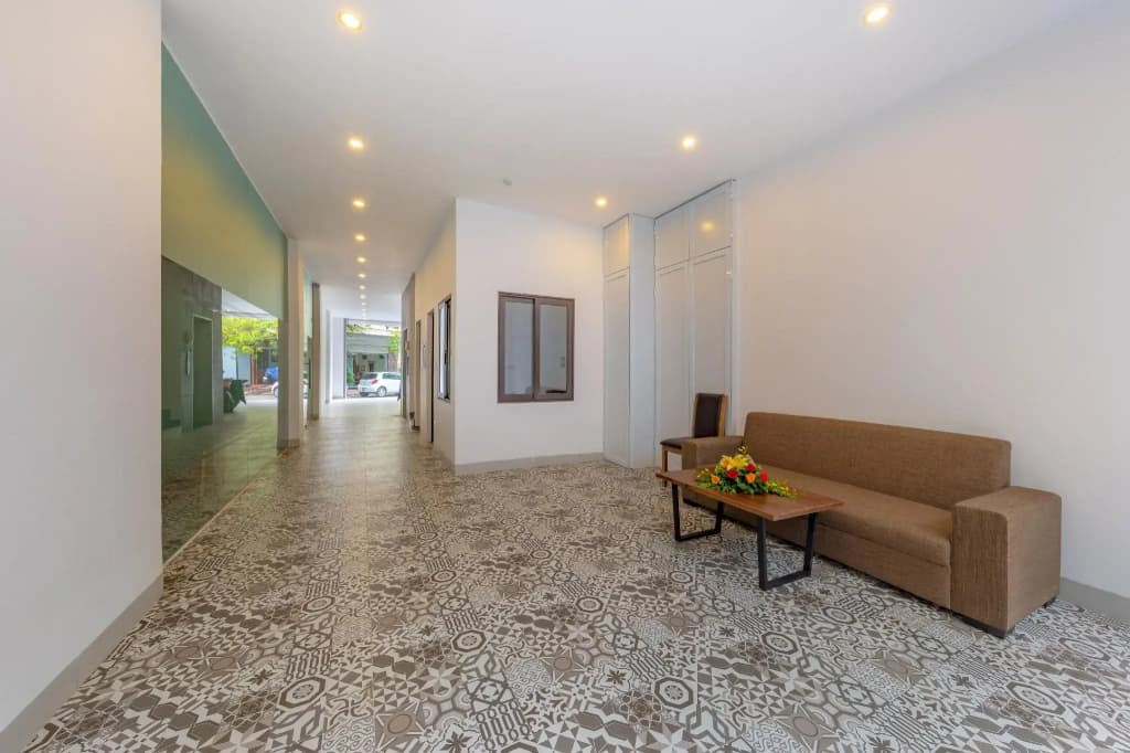 Granda West Lake Apartment - photo 8