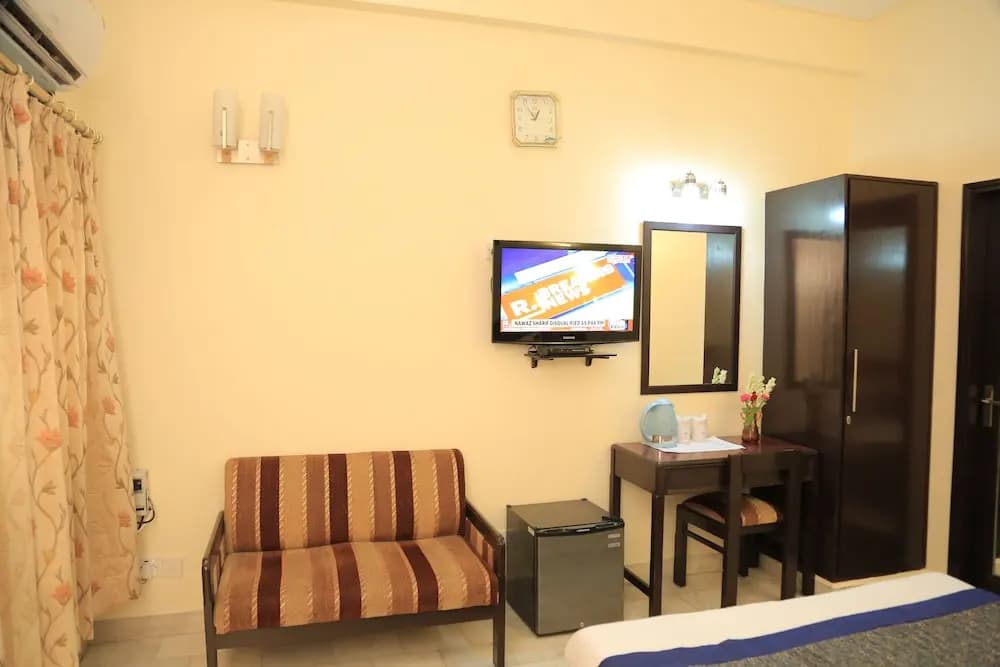 Sundeep Inn - photo 28