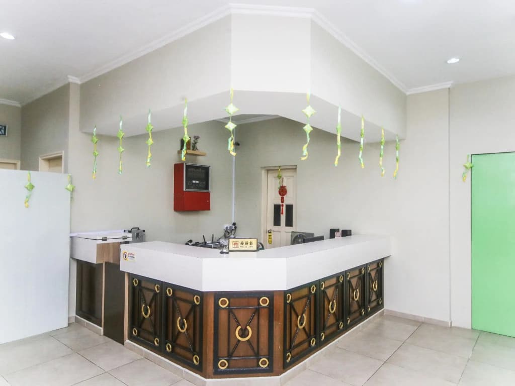 OYO 563 Jockey Lodge Hotel - photo 8