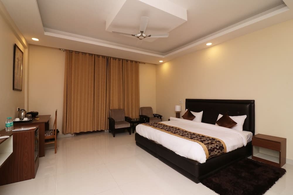 OYO 26911 Kcg Hotels - photo 5