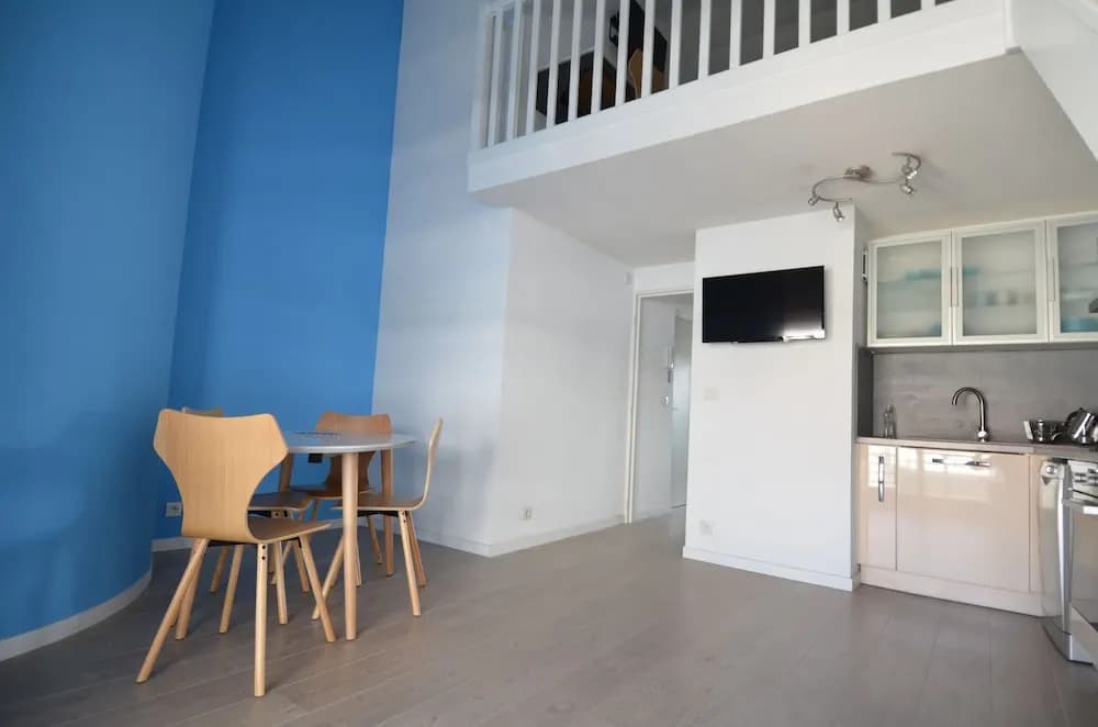 Modern duplex apartment 4 persons near train station Acropolis in Nice - photo 16