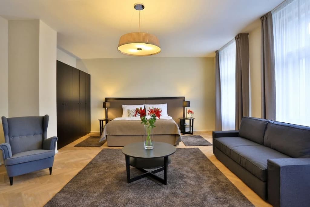 James Hotel & Apartments - photo 10
