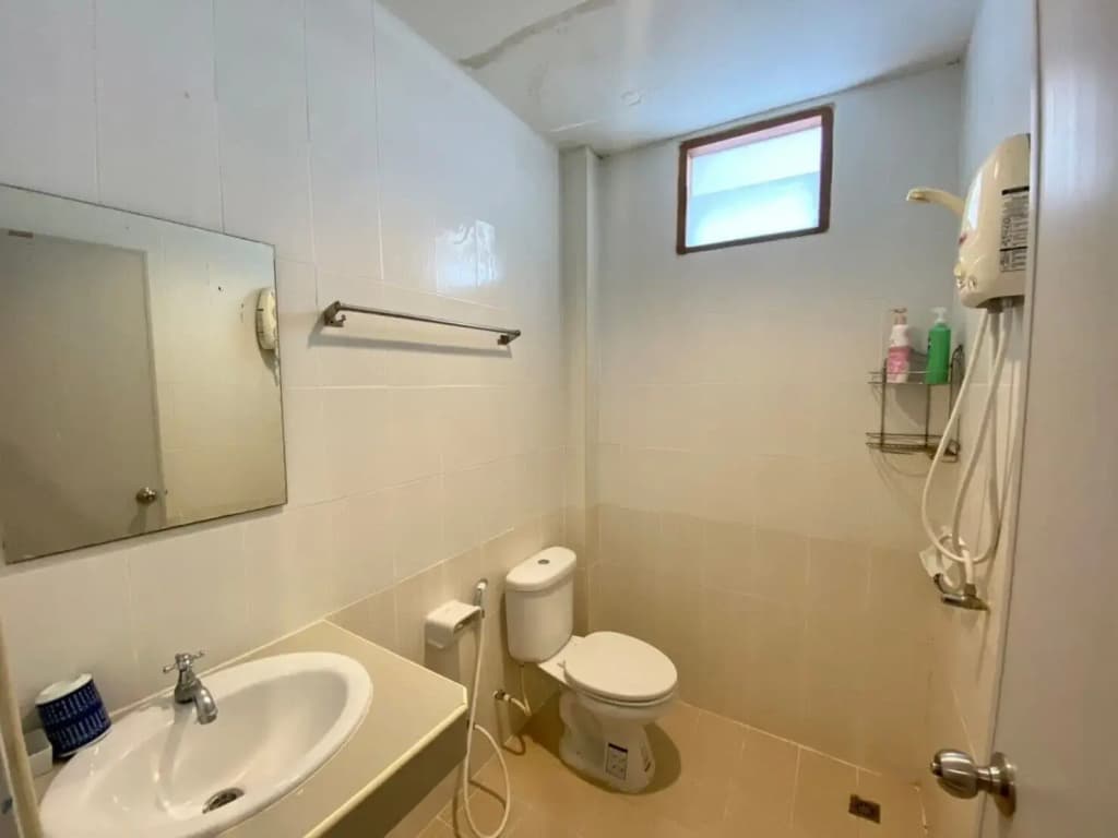 Richmond Guesthouse - photo 8