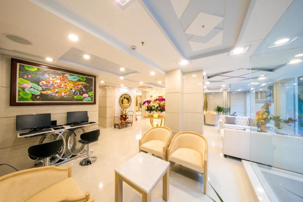 Le Saigon Hotel - photo 15