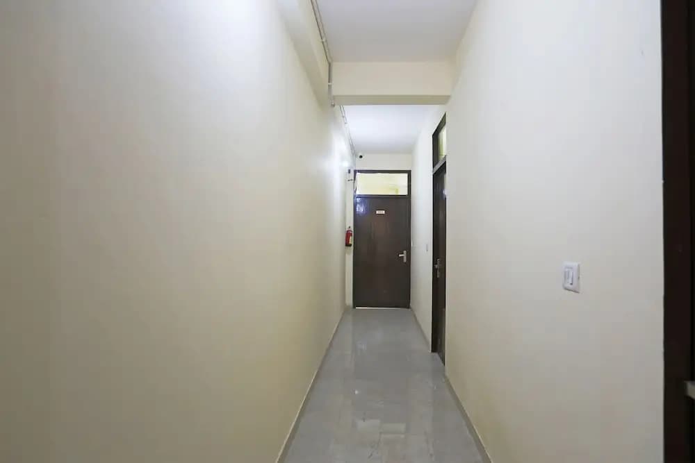 Hotel 2 Yaars by OYO Rooms - photo 9