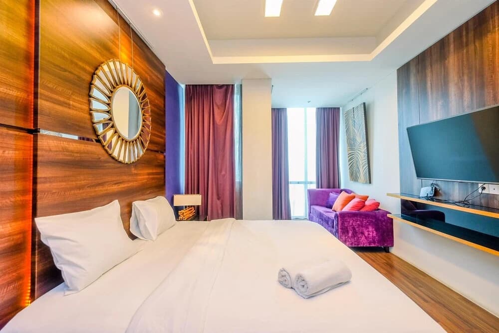 Homey Penthouse 3Br With Extra Room Kemang Village Apartment - photo 4