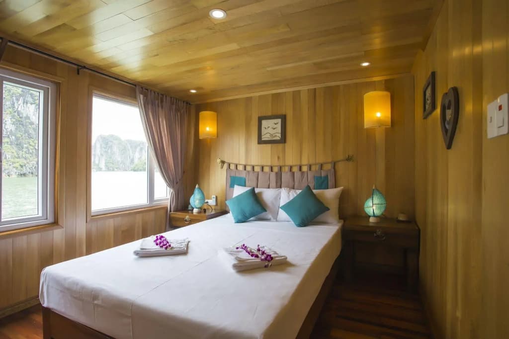 Secret Halong Cruise - photo 4