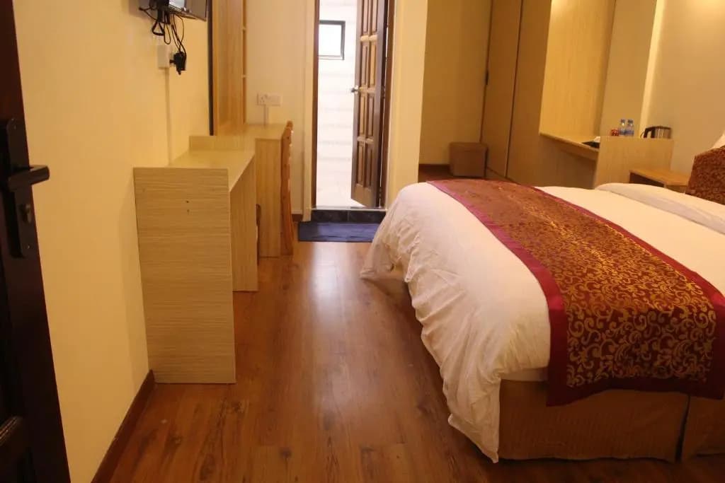 One On Inn - photo 5