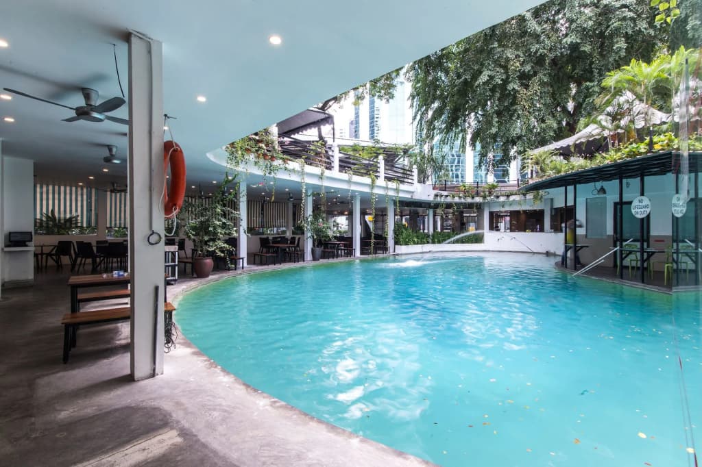 Lodge Paradize Hotel by OYO Rooms - photo 10