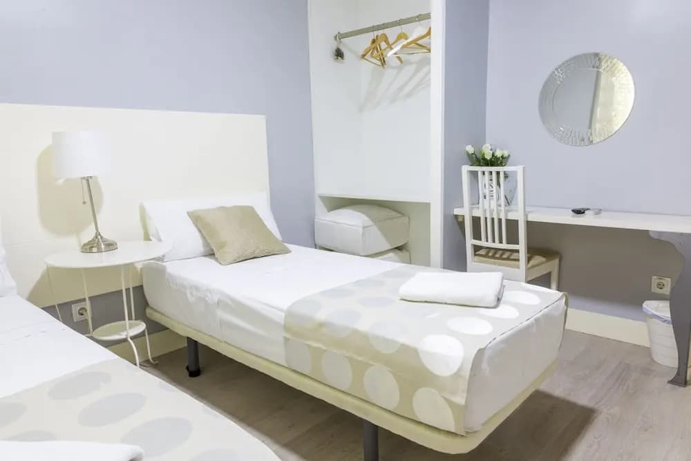 8Rooms Madrid - photo 3