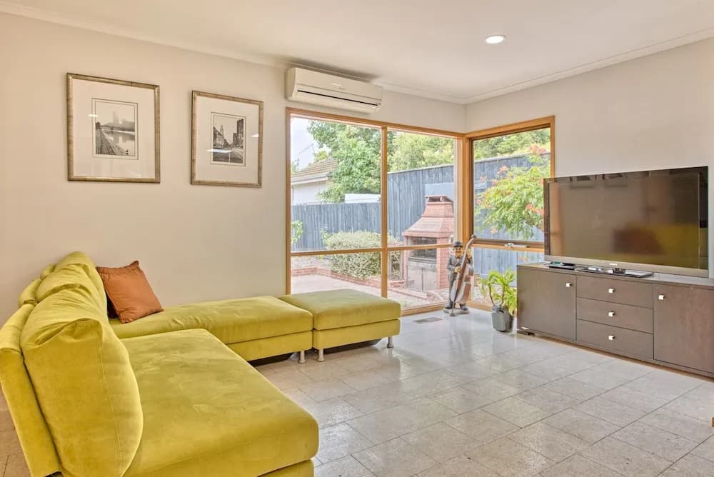 Spacious family home St Kilda - photo 6