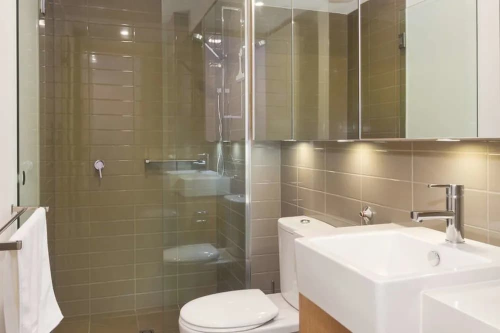 Port Melbourne Executive Living - photo 6
