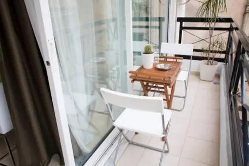 Thelma's Apartment - photo 19