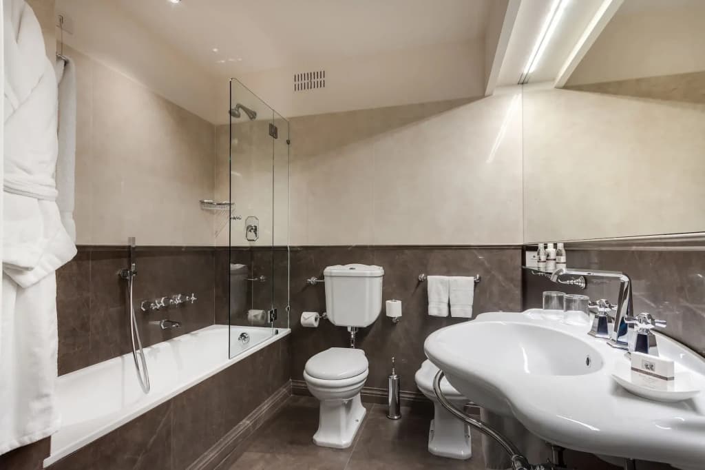 Plaza Hotel Lucchesi - photo 27