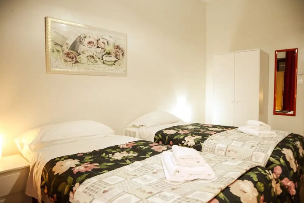 Florence Rooms Novella - photo 3