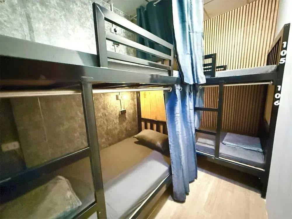 Bed Space Hostel - photo 9