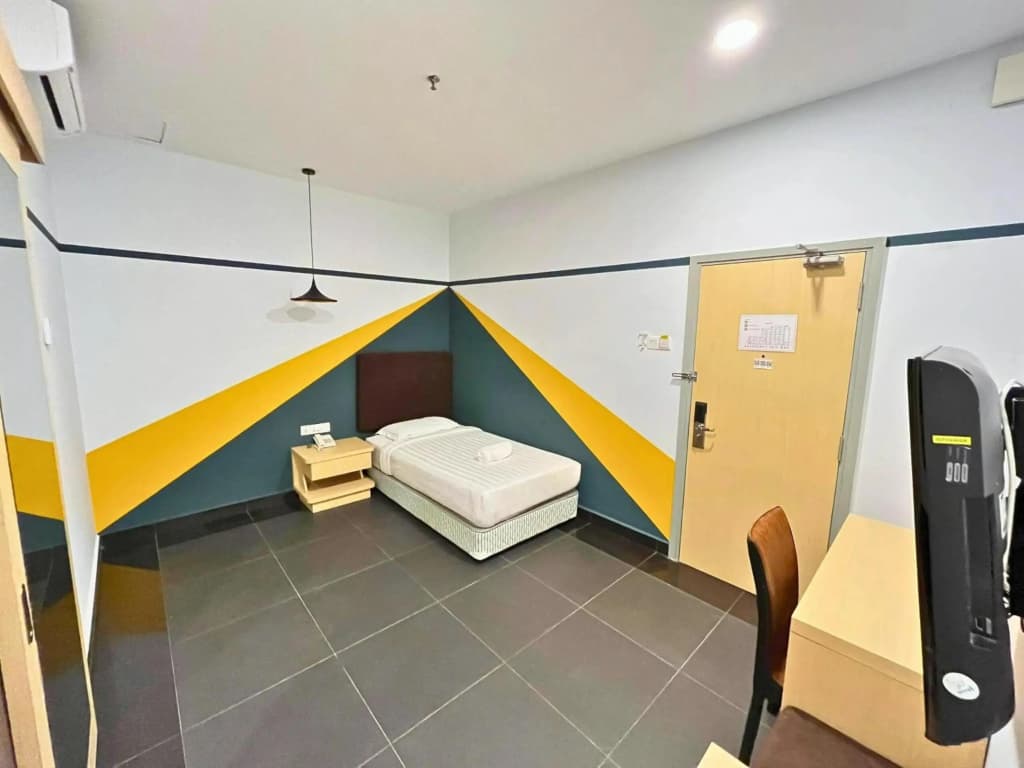 Sky Hotel Selayang - photo 7
