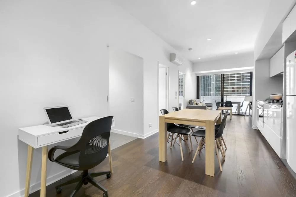 EDWARD, 3BDR Melbourne Apartment - photo 11