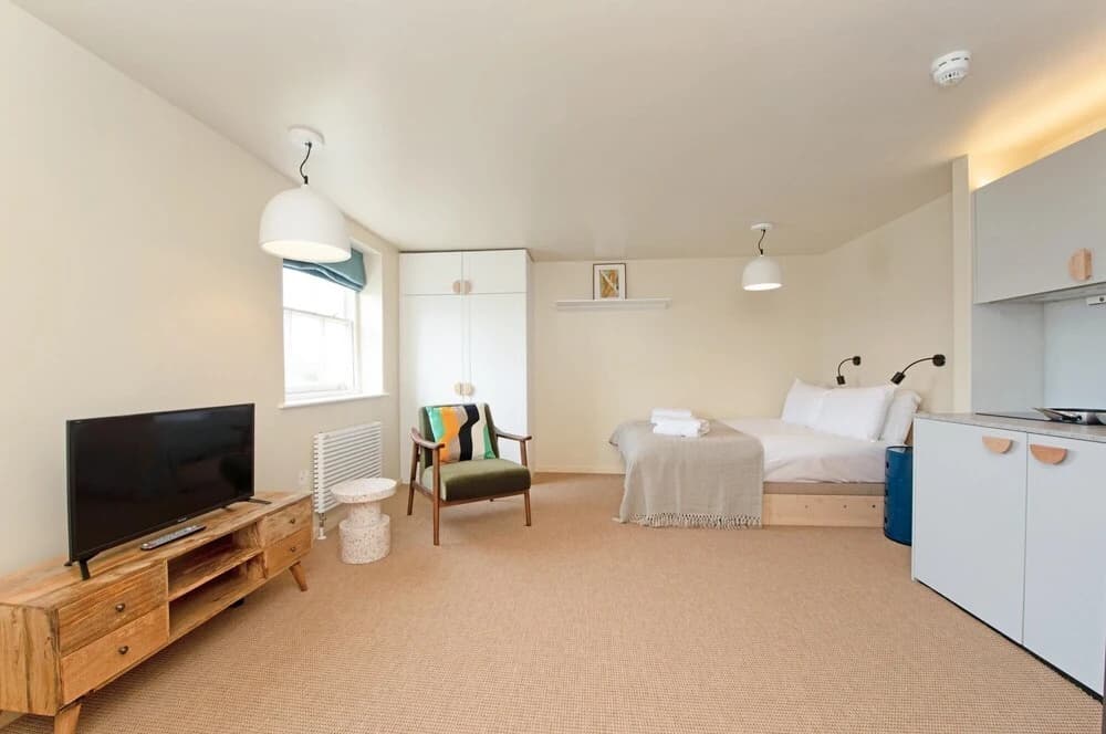 Bright Studio in Historic Camden Terrace - photo 4