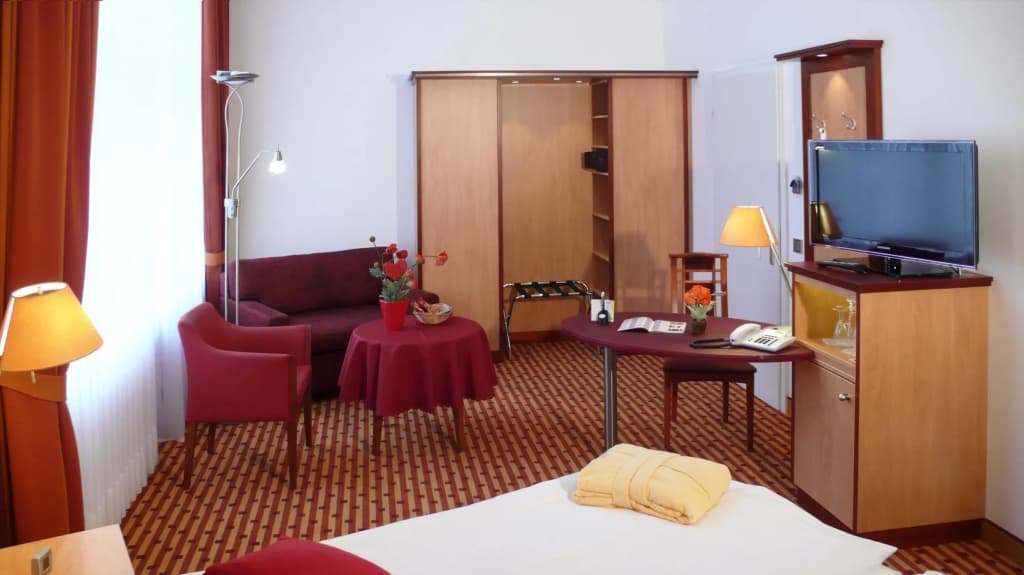 Hotel Schöneberg - photo 9