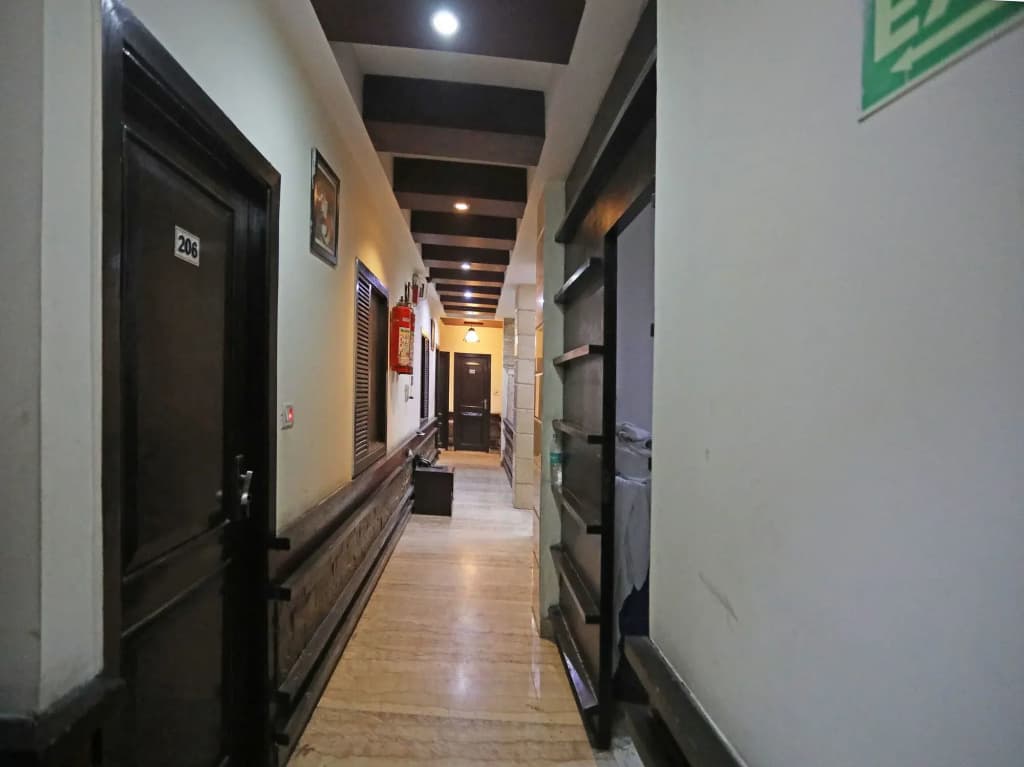 OYO 512 Hotel Aman Inn - photo 10